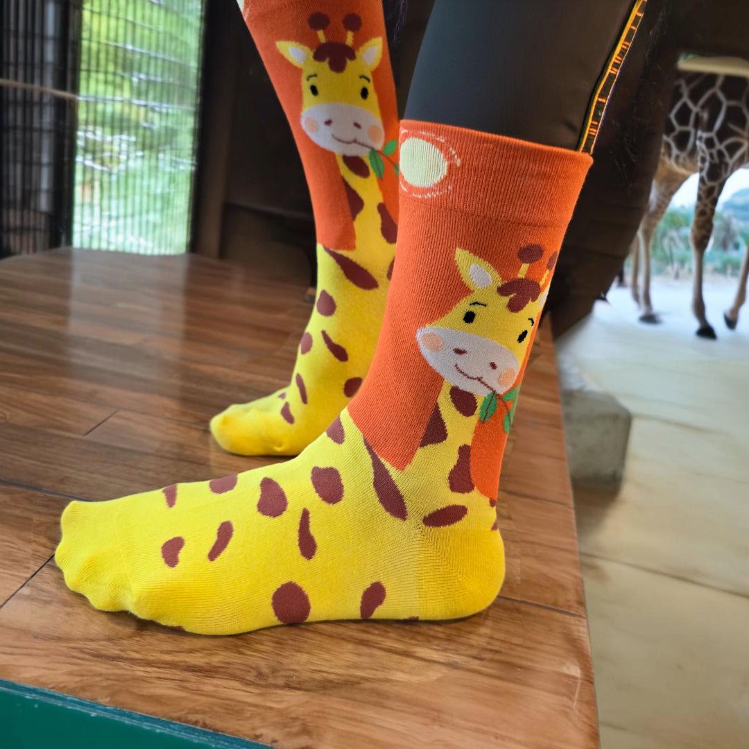 Giraffe Socks from the Sock Panda (Adult Medium - Women's Shoe Sizes 5-10), GiraffeFaceMd