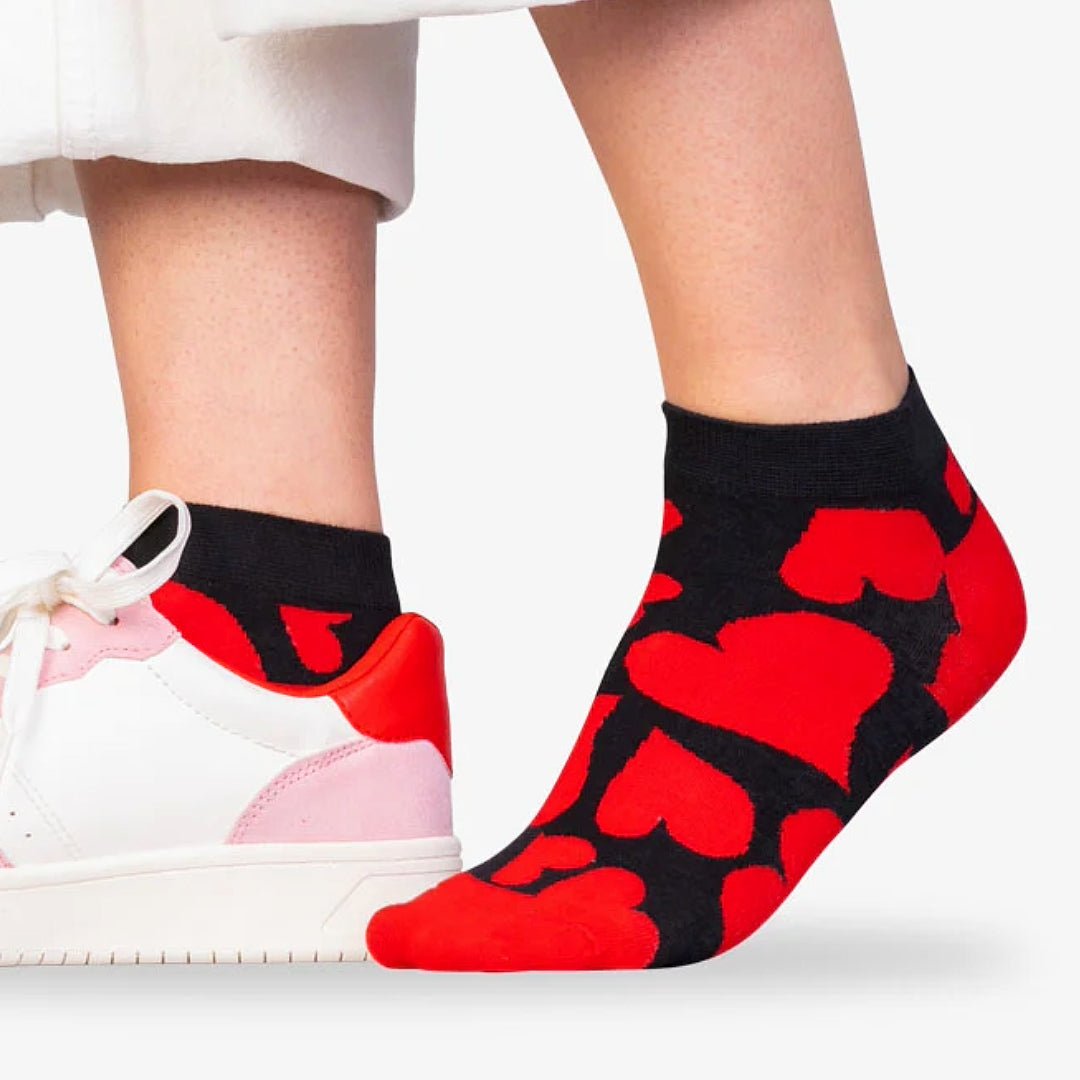 Heart Patterned Ankle Socks (Adult Medium - Women's Shoe Sizes 5-10), Blk-Heart-Ankle