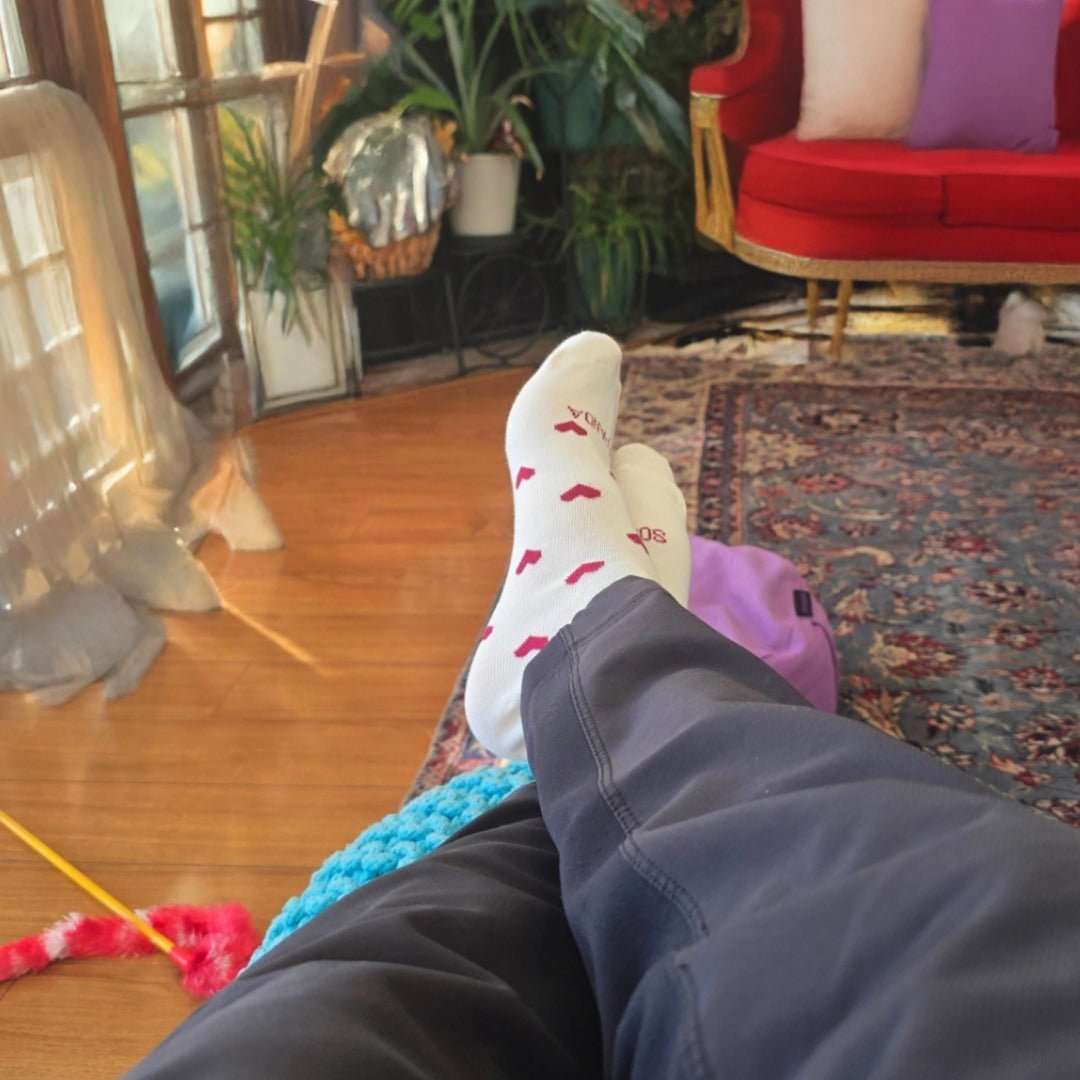 Heart Patterned Socks from the Sock Panda (Adult Large - Men's Shoe Sizes 8-12), ManRedHeartPattLg