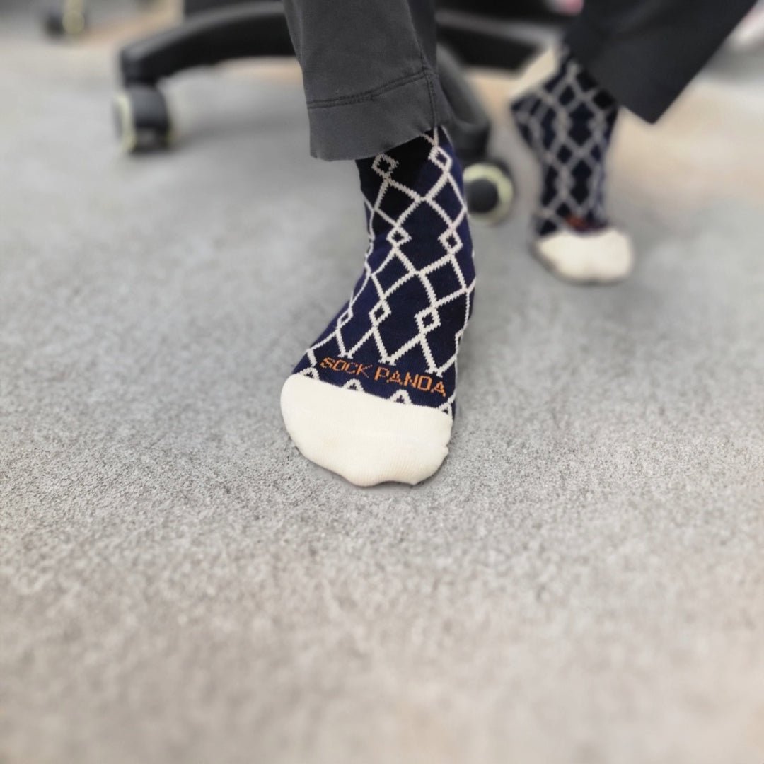 Interlocking Diamond Pattern Socks from the Sock Panda (Adult Large - Men's Shoe Sizes 8-12), DiamondBlueLg
