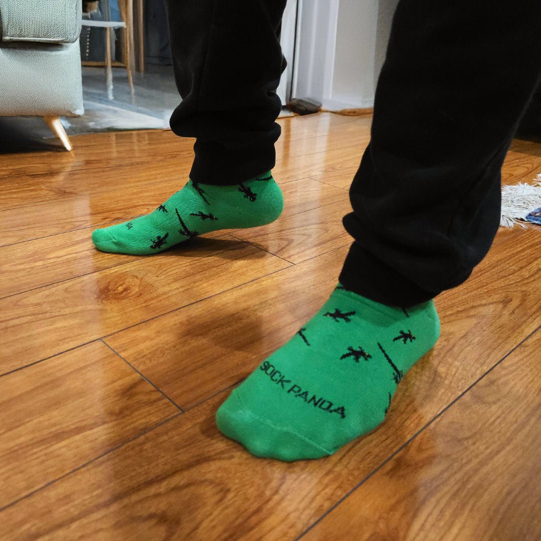 Lizard Pattern Socks from the Sock Panda (Adult Medium), GreenLizardMd
