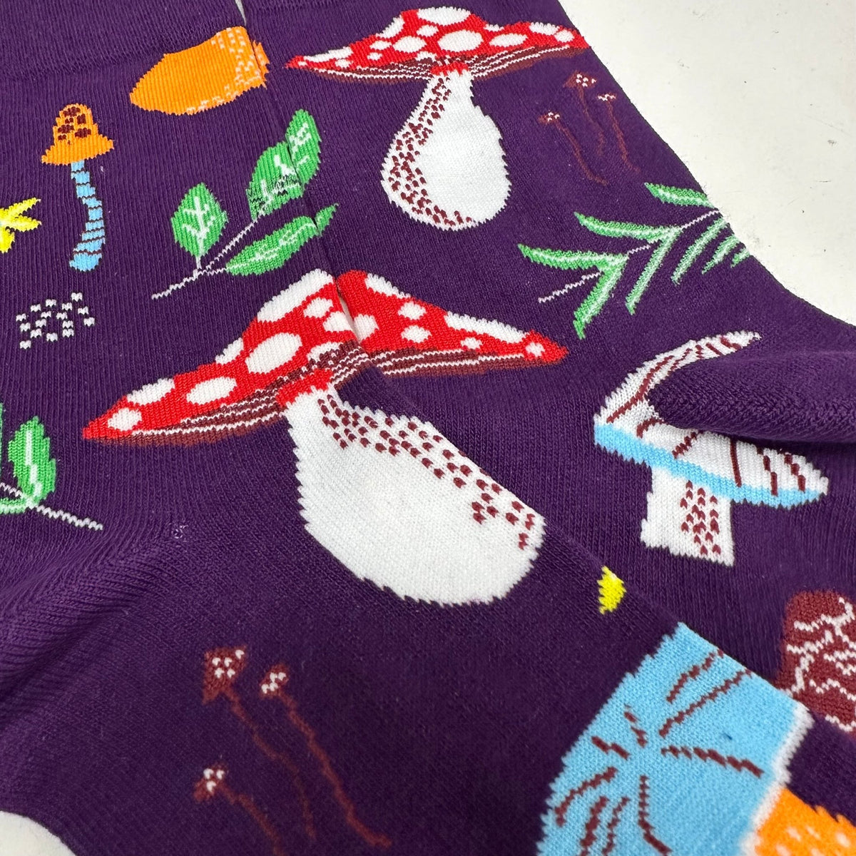 Mushroom Pattern Socks from the Sock Panda (Adult Medium - Women's Shoe Sizes 5-10), MushroomMd