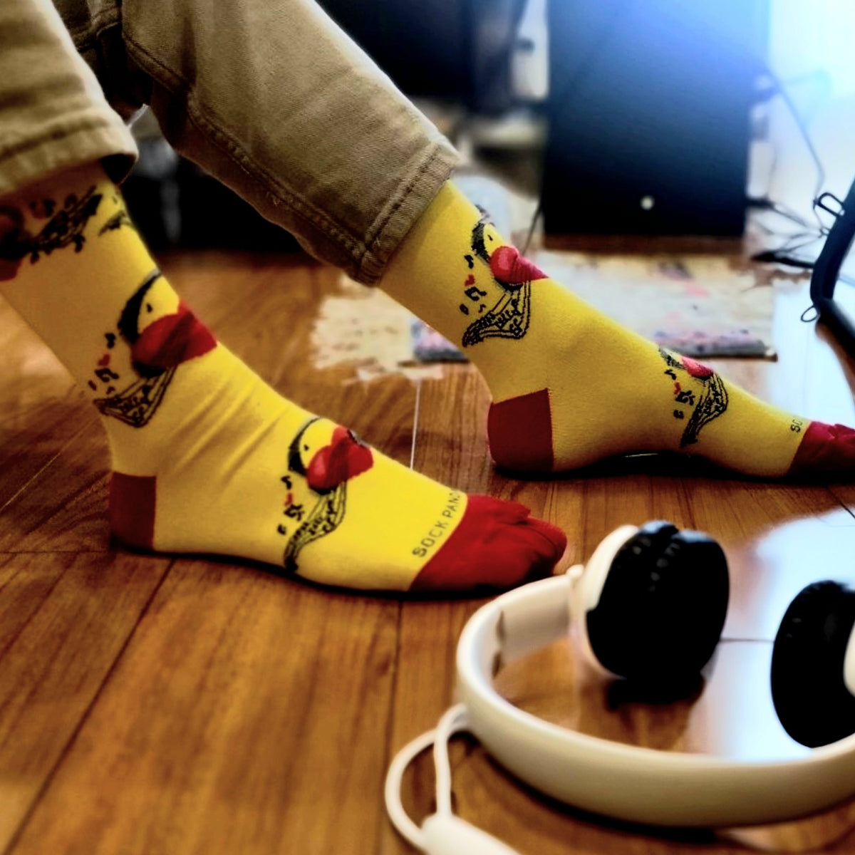Musical Heartbeat Socks from the Sock Panda (Adult Large - Men's Shoe Sizes 8-12), LoveMusicLg