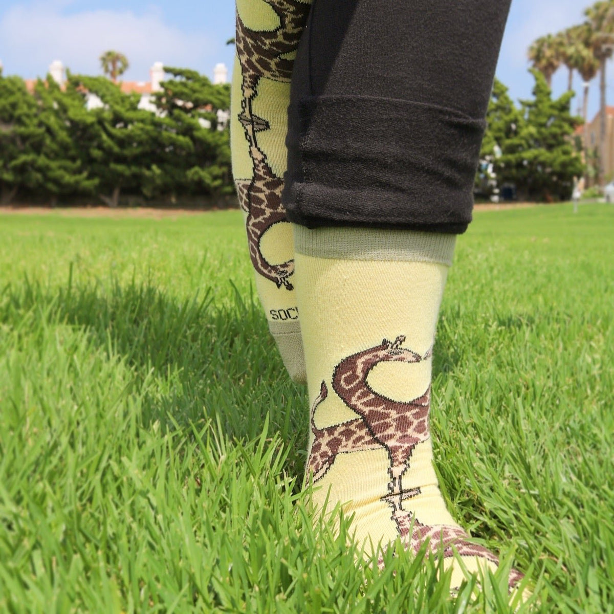 Reflective Kissing Giraffes Socks - So in Love (Adult Medium), Love Giraffes