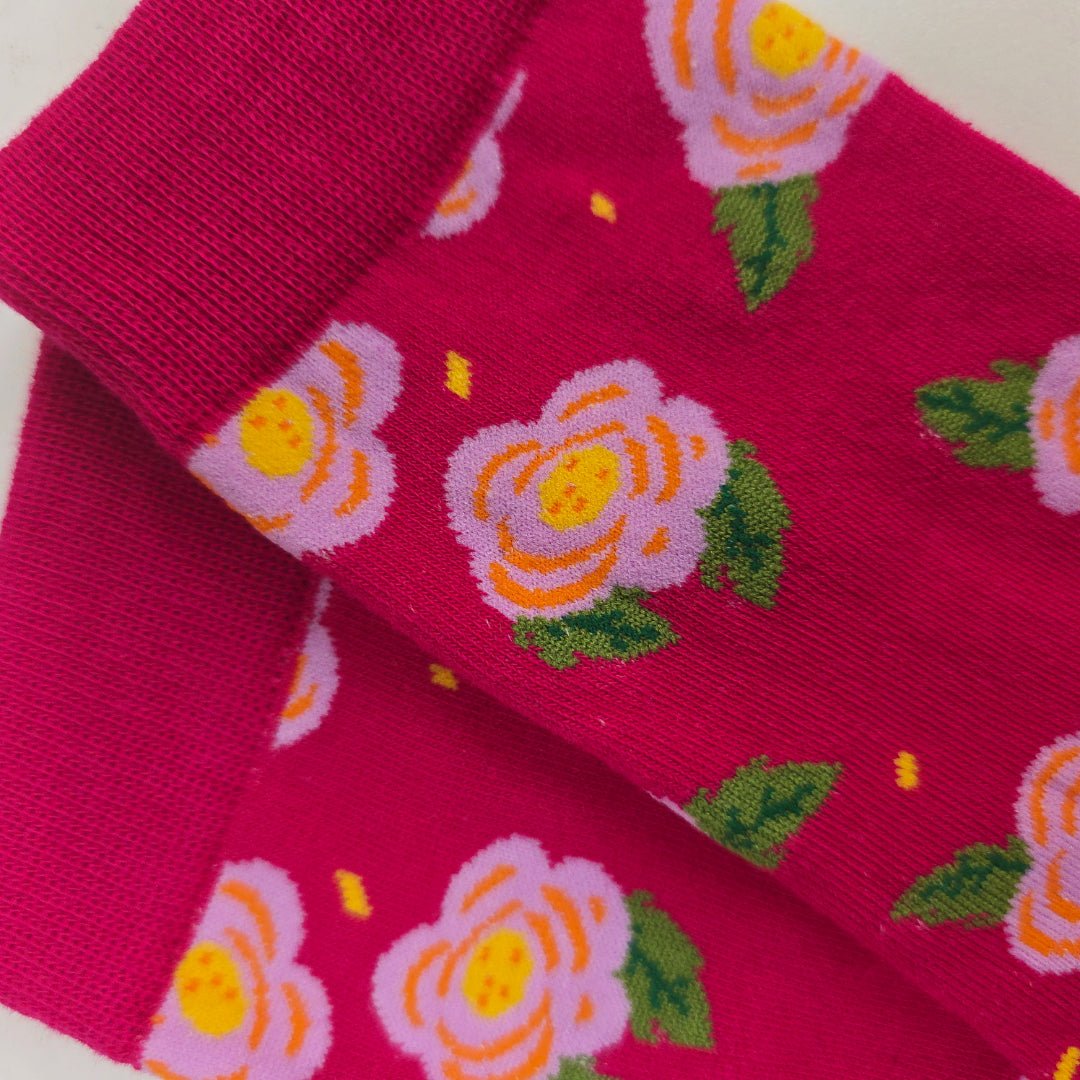 Rose Pattern Socks from the Sock Panda (Adult Medium), RoseRedPinkMd