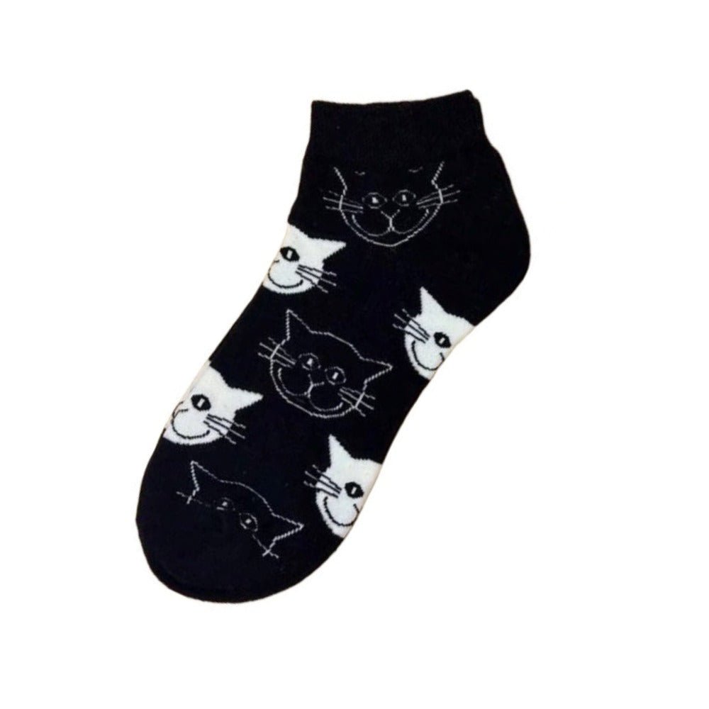 Happy Cat Face Pattern Ankle Socks (Adult Medium - Women's Shoe Sizes 5-10), HappyCatB/W