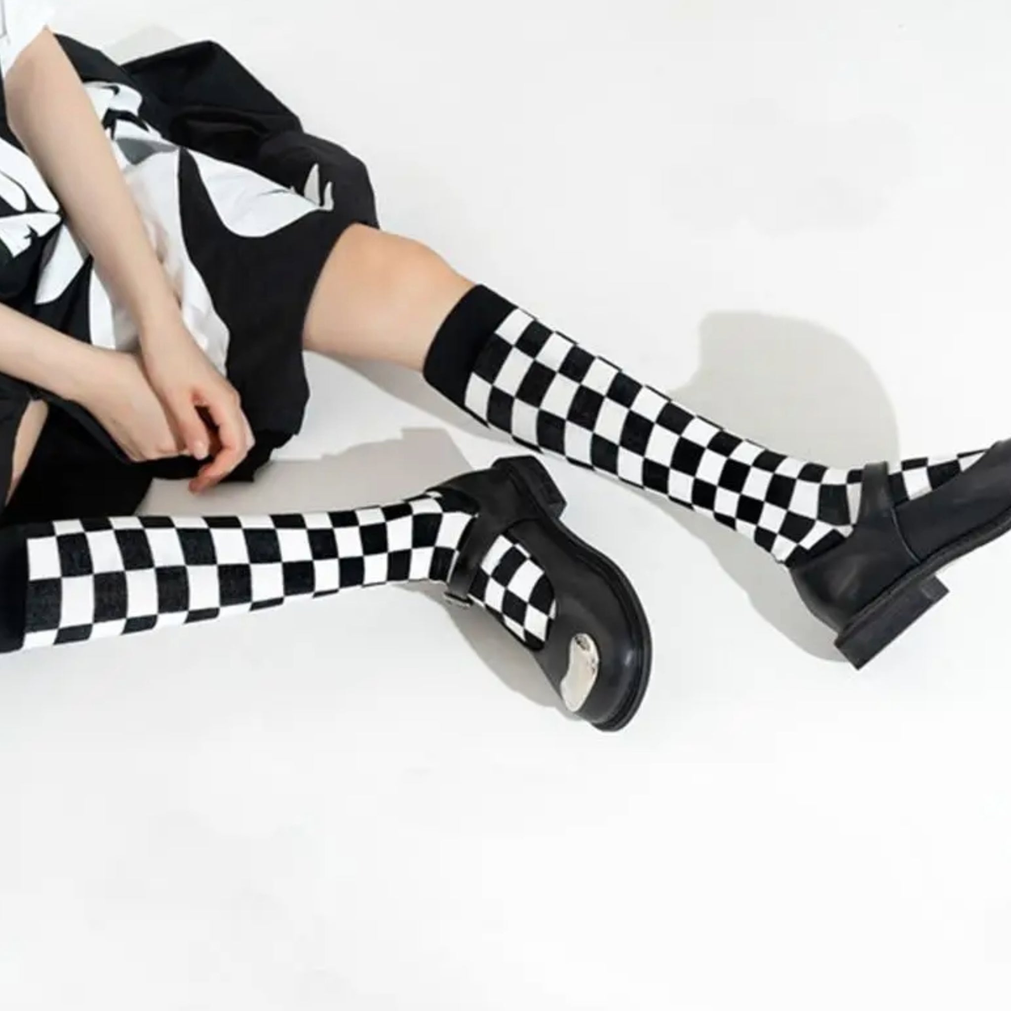 Checkered Pattern Knee High Socks (Adult Medium - Women's Shoe Sizes 5-10)