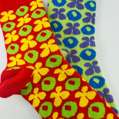 Hugs and Kisses (xoxo) Socks from the Sock Panda (Ages 3-7)