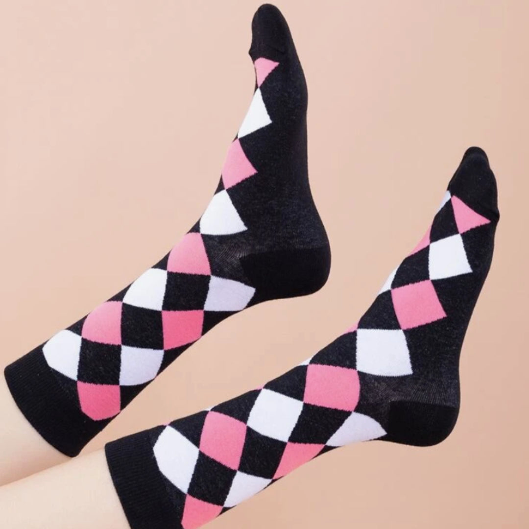 Pink and White Diamond Pattern Socks (Adult Medium - Women's Shoe Sizes 5-10)
