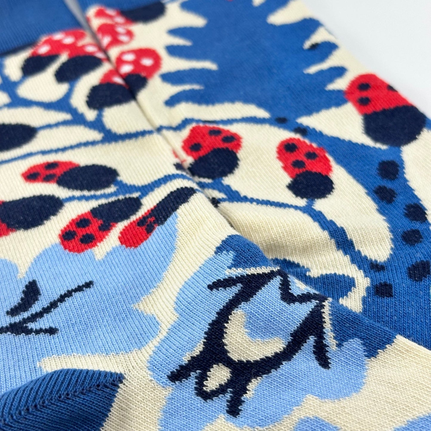 Abstract Ladybug in the Flowers Socks (Adult Medium)