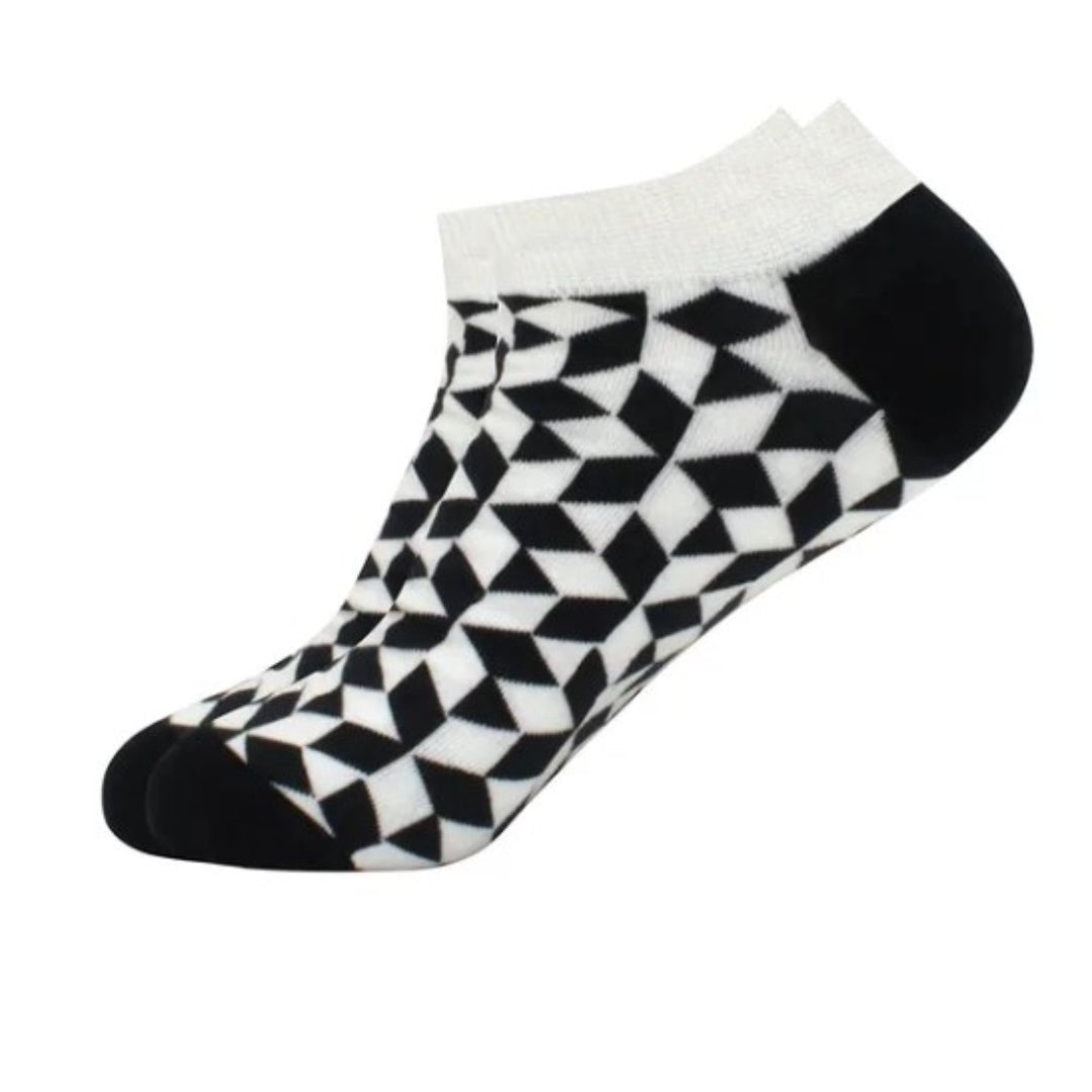 Black and White Diamond Patterned Ankle Socks (Adult Large - Men's Shoe Sizes 8 - 12)