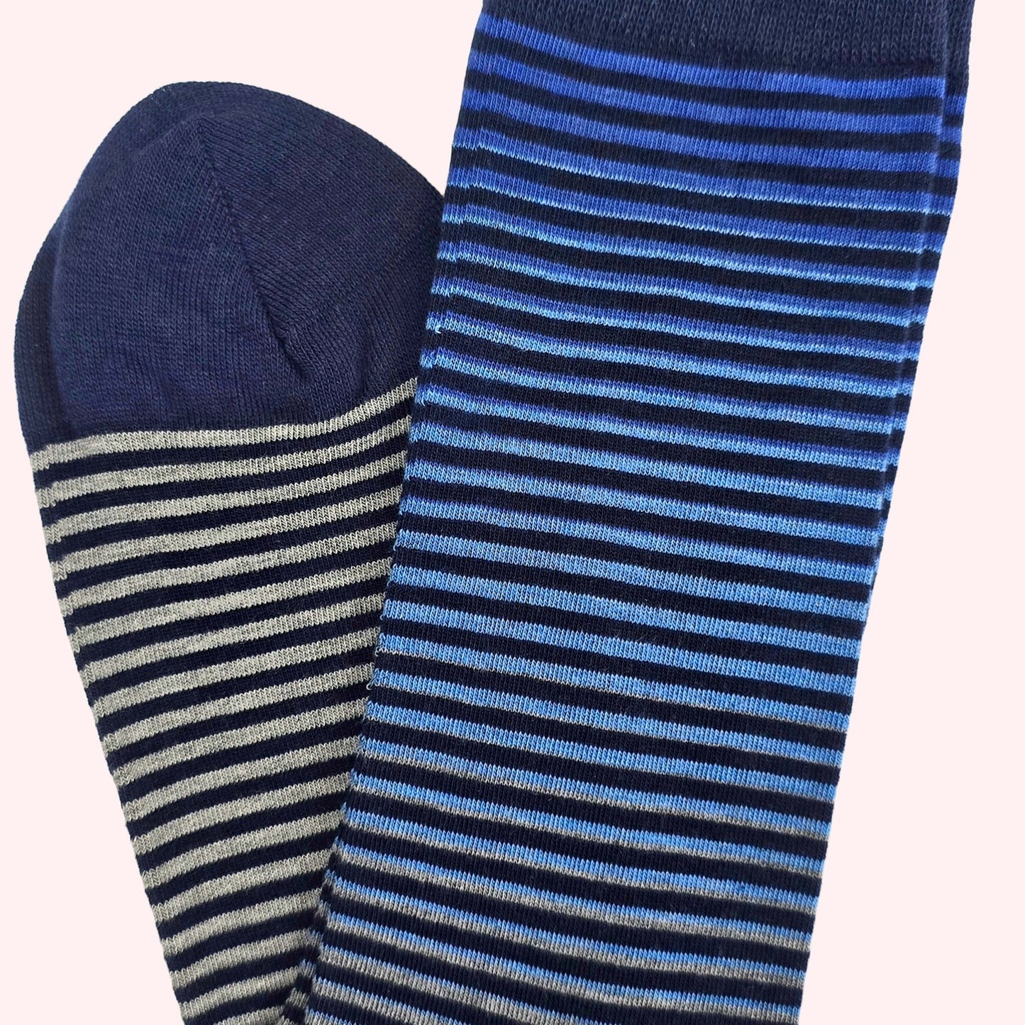 Blue to Gray Graduated Striped Pattern Dress Socks (Adult Large - Men's Shoe Sizes 8 - 12)