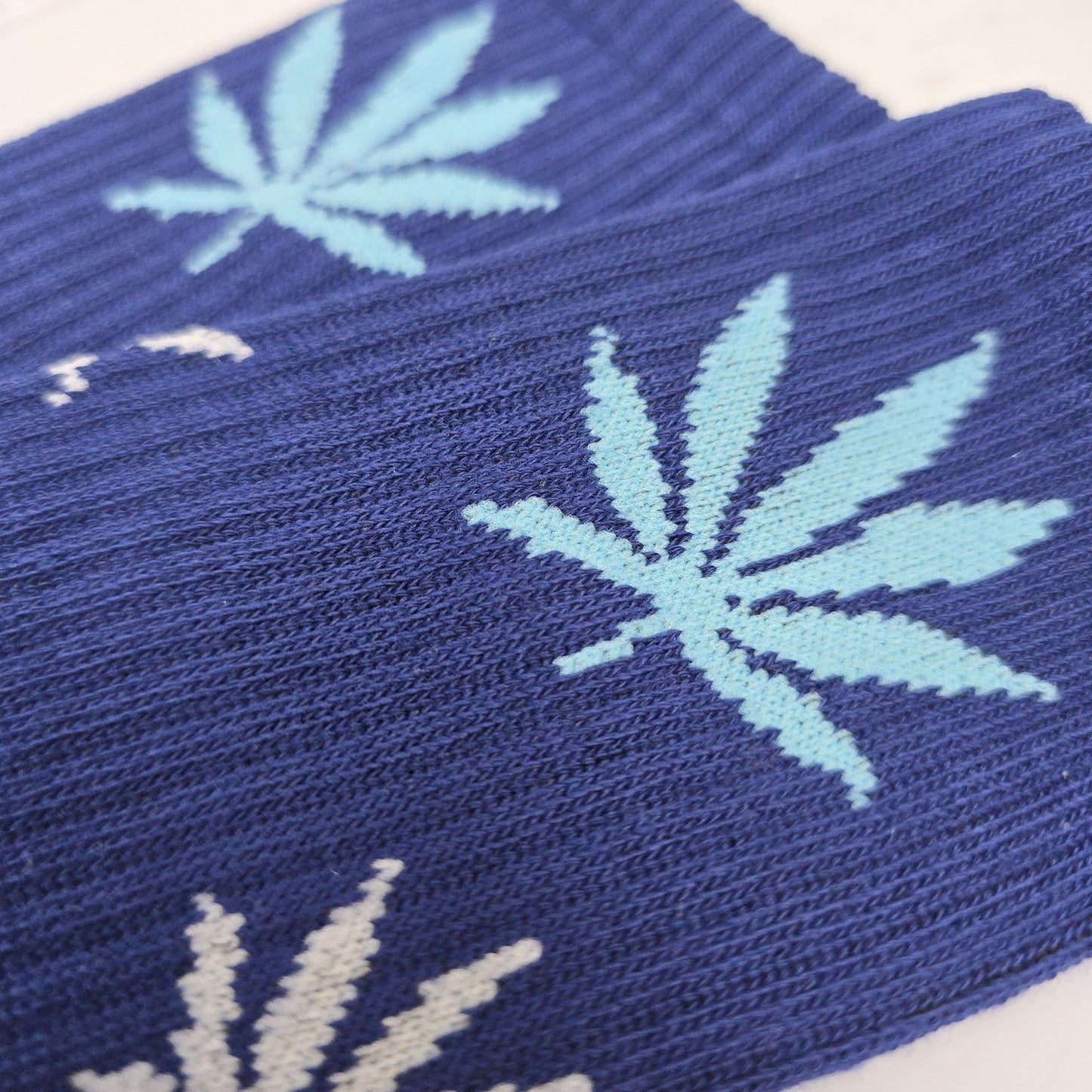 Cannabis Leaf Patterned Socks (Adult Large - Men's Shoe Sizes 8-12)