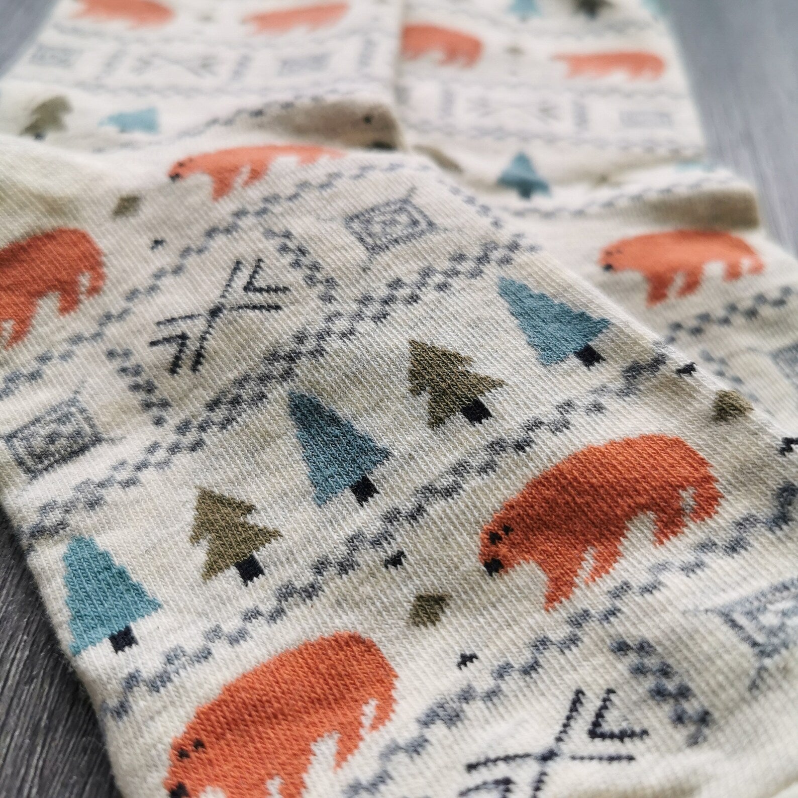 Forest Bear Pattern Socks (Adult Medium - Women's Shoe Sizes 5 - 10)
