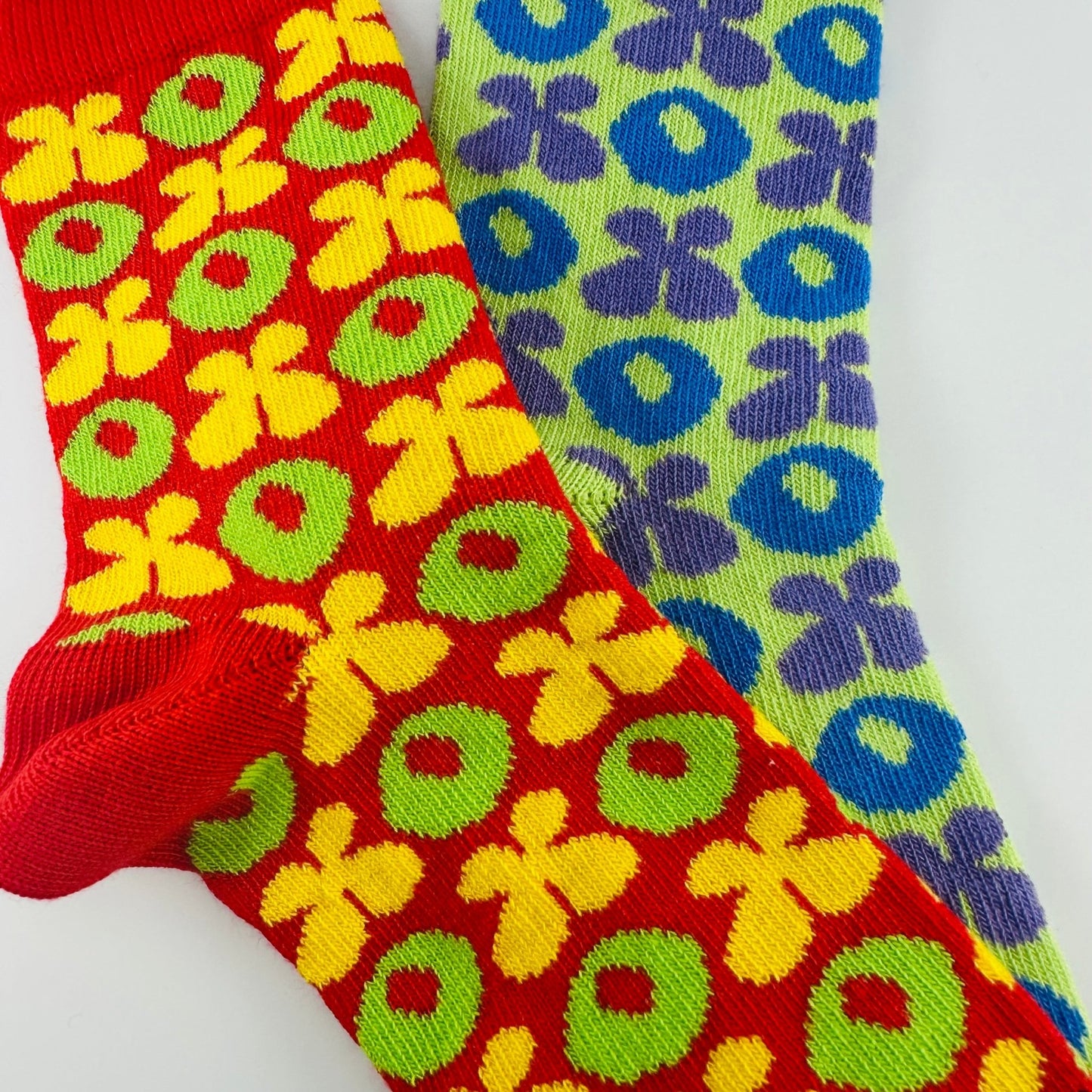 Hugs and Kisses (xoxo) Socks from the Sock Panda (Ages 3 - 7)