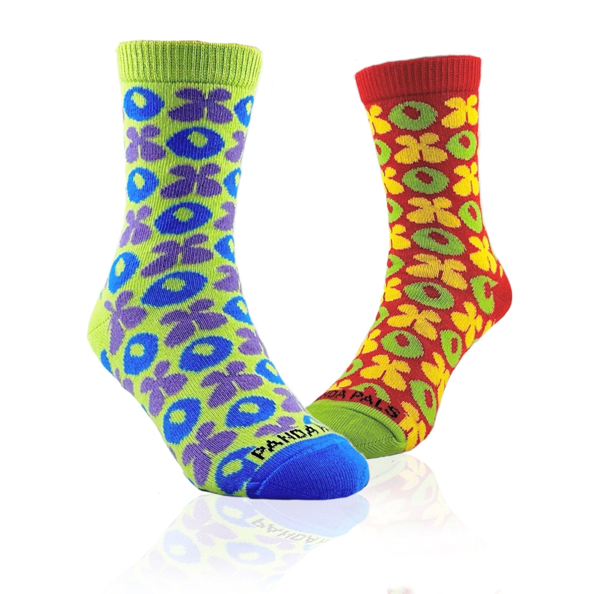 Hugs and Kisses (xoxo) Socks from the Sock Panda (Ages 3 - 7)