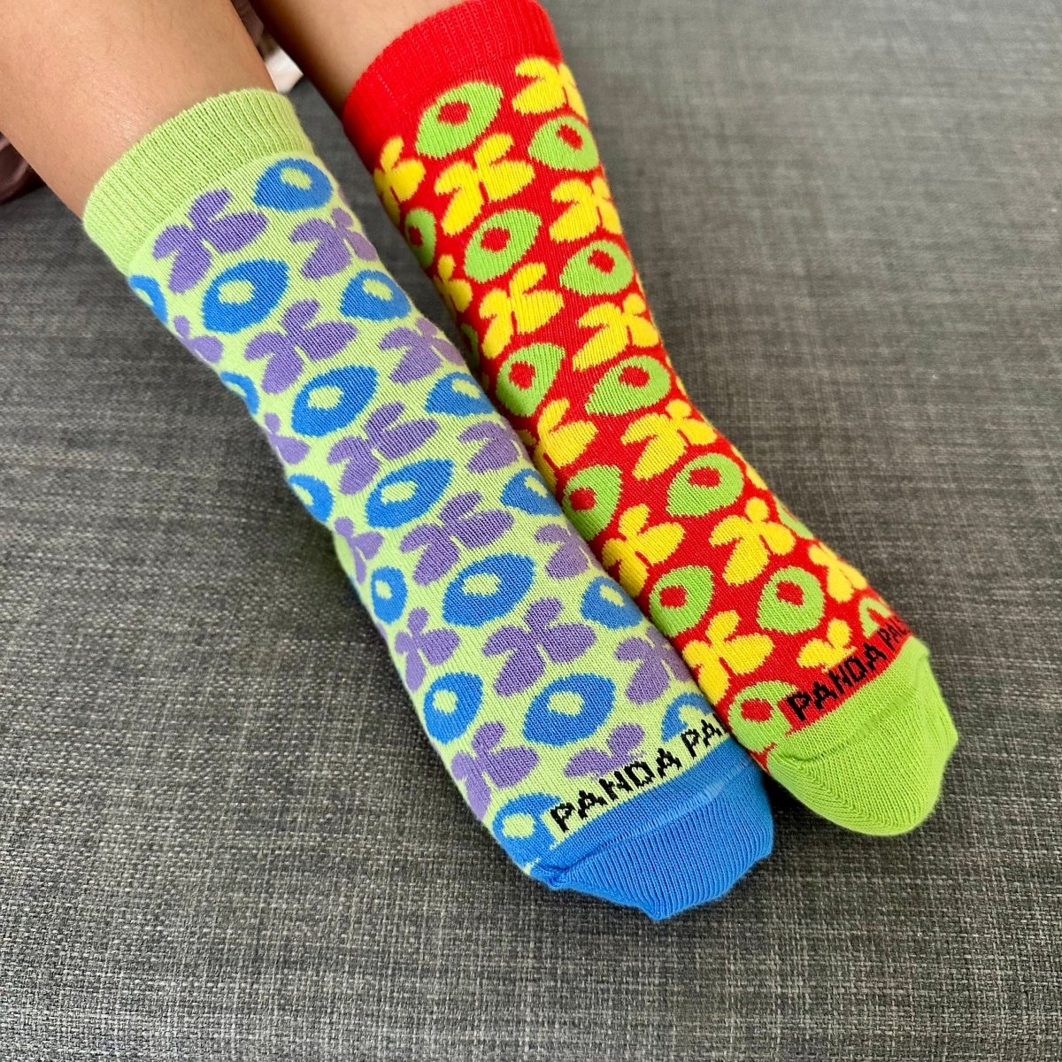 Hugs and Kisses (xoxo) Socks from the Sock Panda (Ages 3 - 7) XOXOPalMd