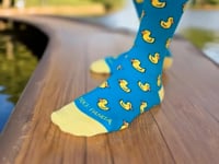 Duck Pattern Woman Video (online-video-cutter.com).mp4