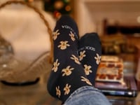 Gingerbread Man Patterned Socks from the Sock Panda (Adult Large - Men's Shoe Sizes 8-12) Video