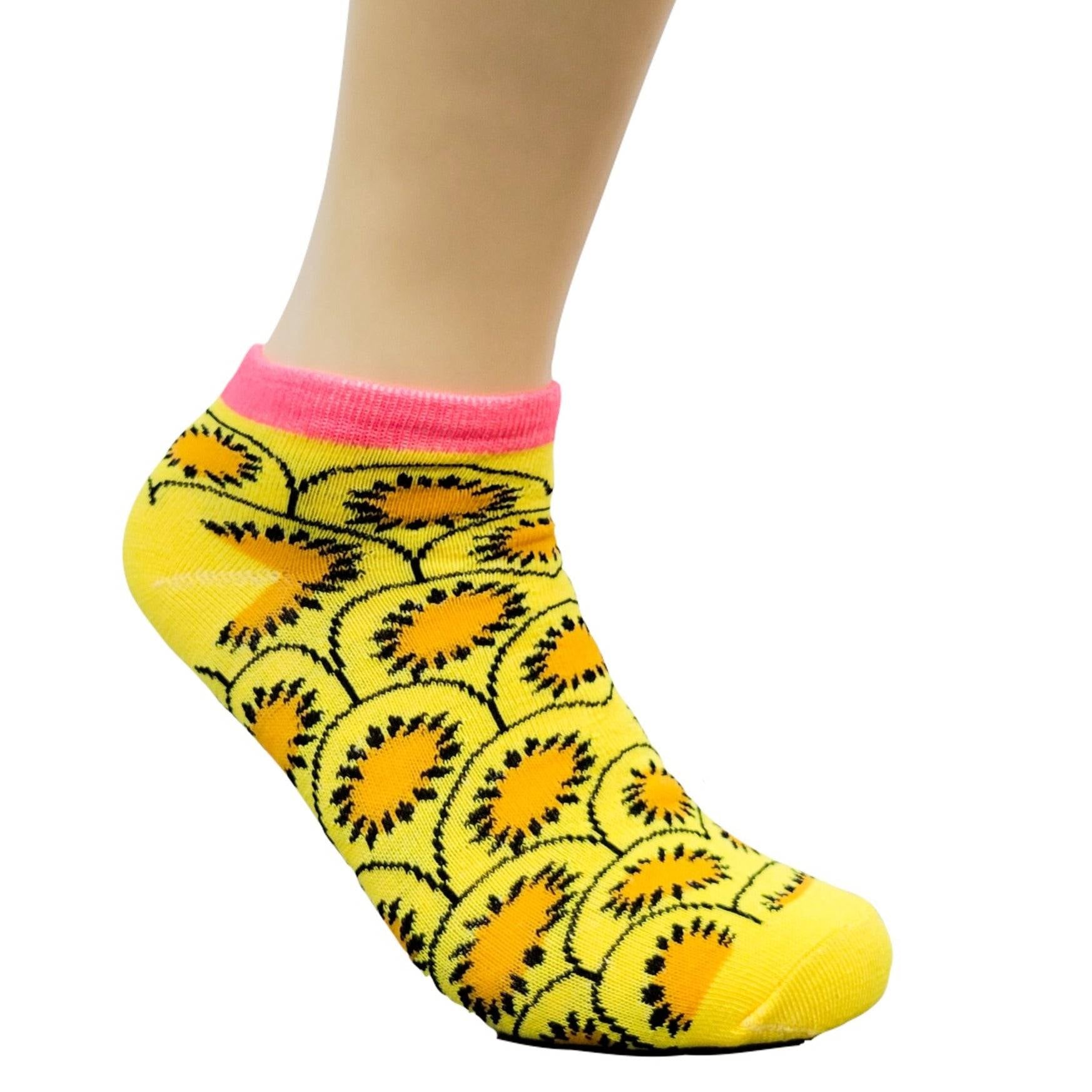Golden Kiwi Patterned Ankle Socks (Adult Medium)