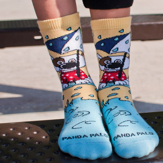 Jonathan the Dog in the Rain with an Umbrella Socks (Age 3-7)